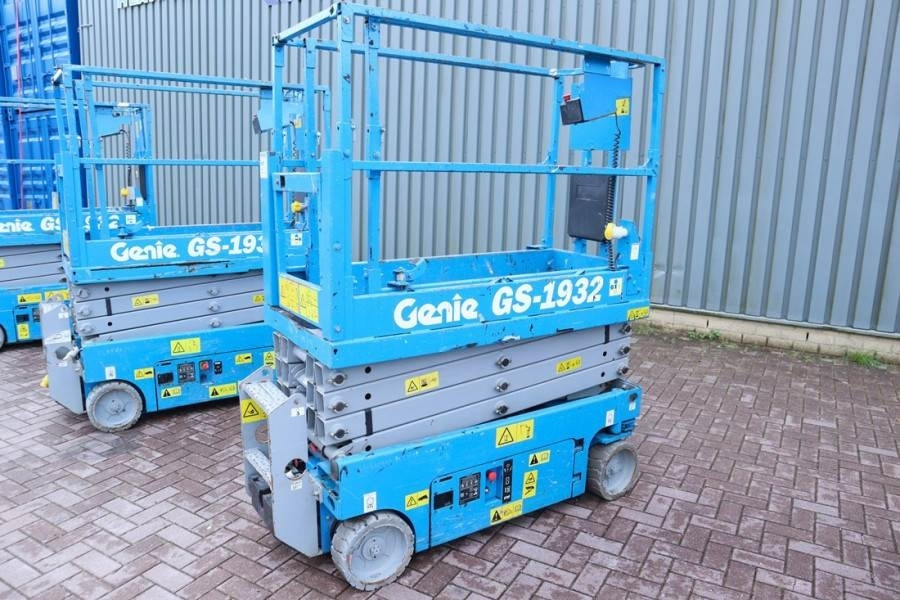Genie GS1932 Electric, Working Height 7.8 m, 227kg Capac - מעלית מספריים: תמונה 3 Genie GS1932 Electric, Working Height 7.8 m, 227kg Capac - מעלית מספריים: תמונה 3