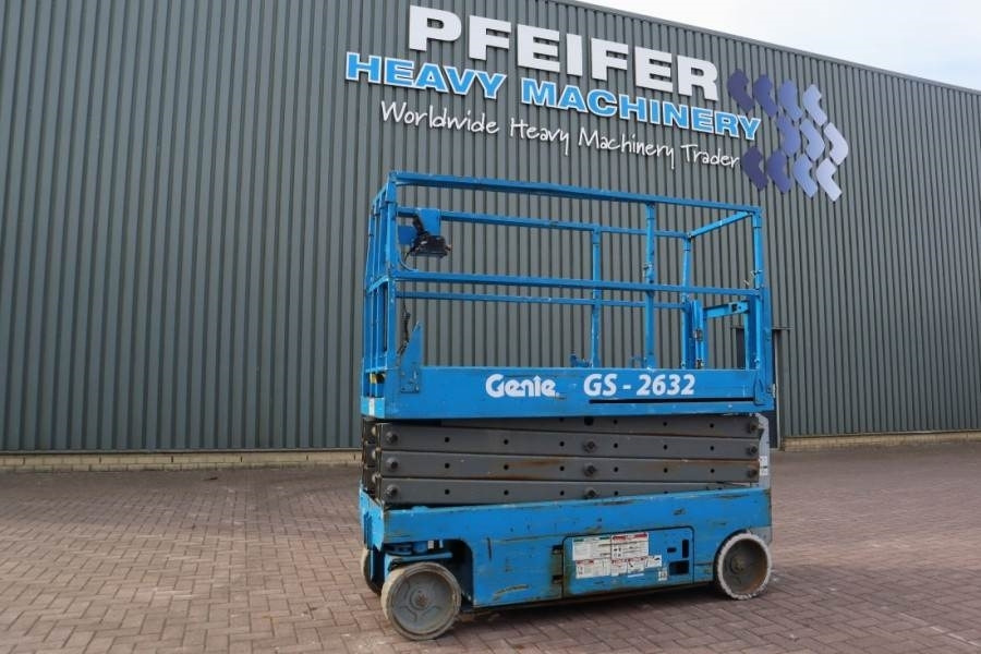 Genie GS2632 Electric, Working Height 10m, 227kg Capacit - מעלית מספריים: תמונה 1 Genie GS2632 Electric, Working Height 10m, 227kg Capacit - מעלית מספריים: תמונה 1