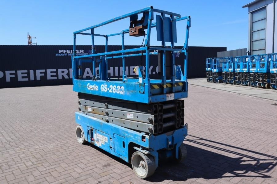 Genie GS2632 Electric, Working Height 10m, 227kg Capacit - מעלית מספריים: תמונה 3 Genie GS2632 Electric, Working Height 10m, 227kg Capacit - מעלית מספריים: תמונה 3