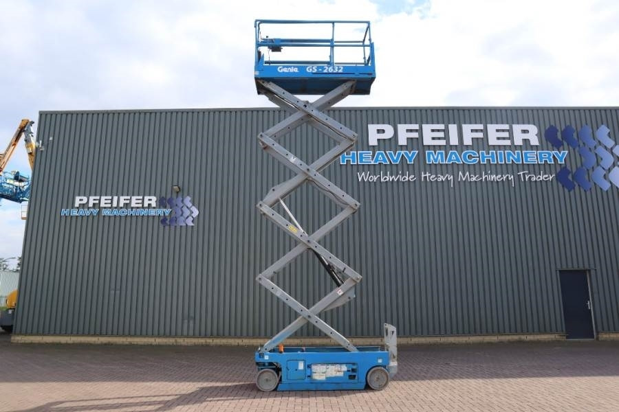 Genie GS2632 Electric, Working Height 10m, 227kg Capacit - מעלית מספריים: תמונה 5 Genie GS2632 Electric, Working Height 10m, 227kg Capacit - מעלית מספריים: תמונה 5