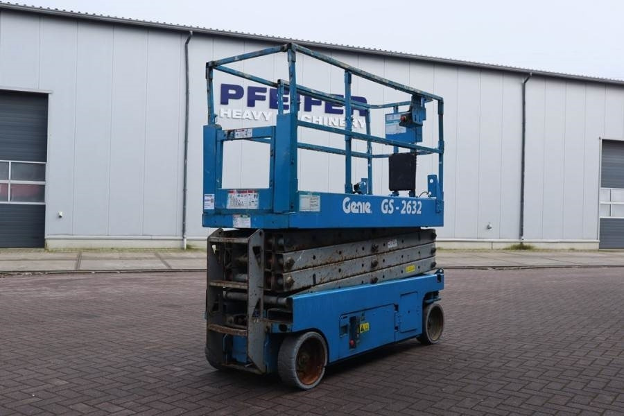 Genie GS2632 Electric, Working Height 10m, 227kg Capacit - מעלית מספריים: תמונה 2 Genie GS2632 Electric, Working Height 10m, 227kg Capacit - מעלית מספריים: תמונה 2
