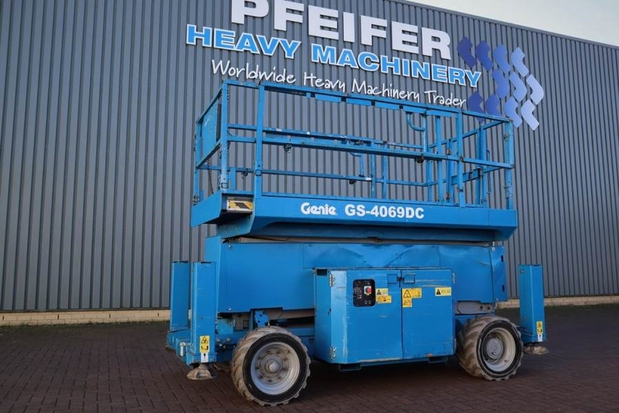 Genie GS4069 Electric, 14m Working Height, 363kg Capacit - מעלית מספריים: תמונה 1 Genie GS4069 Electric, 14m Working Height, 363kg Capacit - מעלית מספריים: תמונה 1
