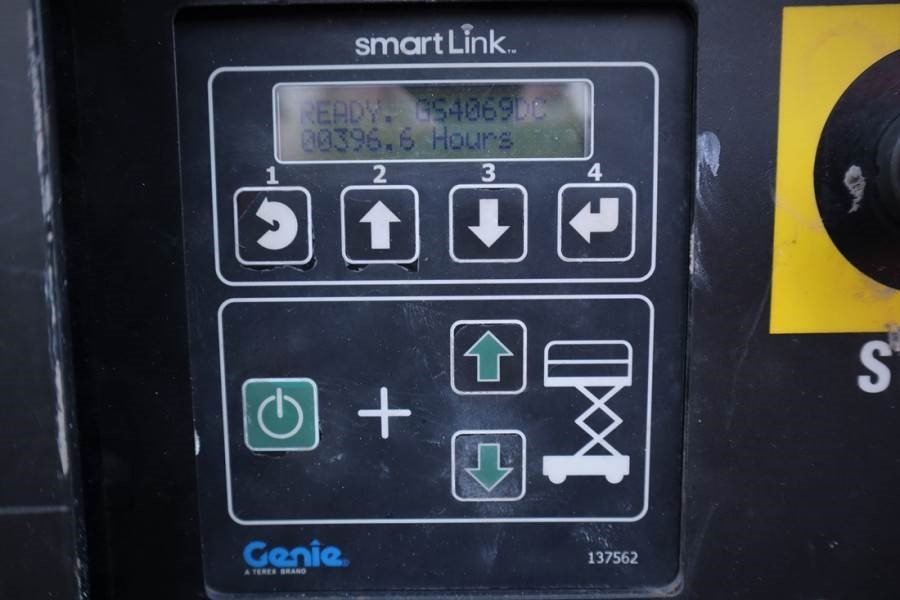 Genie GS4069 Electric, 14m Working Height, 363kg Capacit - מעלית מספריים: תמונה 5 Genie GS4069 Electric, 14m Working Height, 363kg Capacit - מעלית מספריים: תמונה 5