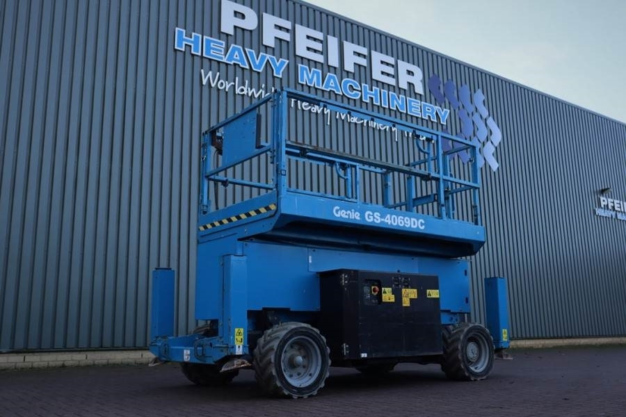 Genie GS4069 Electric, 14m Working Height, 363kg Capacit - מעלית מספריים: תמונה 1 Genie GS4069 Electric, 14m Working Height, 363kg Capacit - מעלית מספריים: תמונה 1
