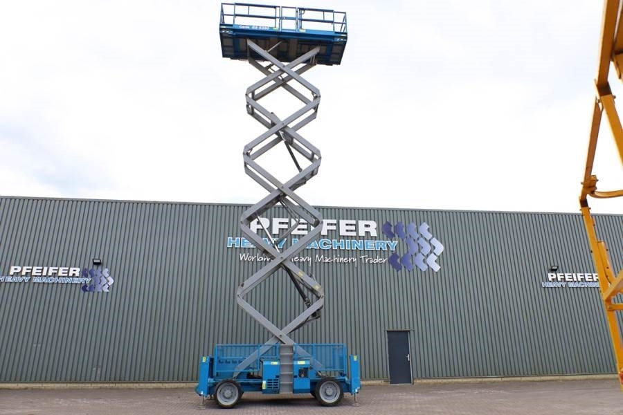 Genie GS5390 Diesel, 4x4 Drive, 18.15m Working Height, 6 - מעלית מספריים: תמונה 3 Genie GS5390 Diesel, 4x4 Drive, 18.15m Working Height, 6 - מעלית מספריים: תמונה 3