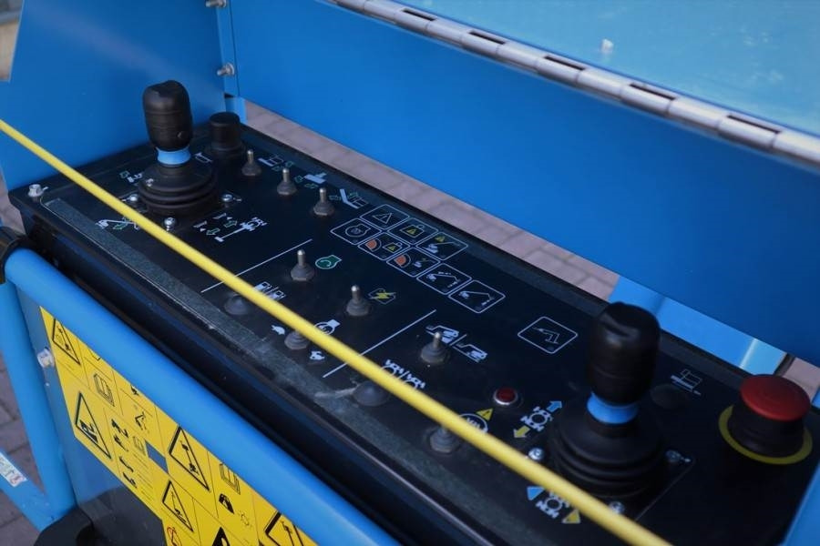 Genie S45XC Trax Valid inspection, *Guarantee! Diesel, 4 - מוט טלסקופי: תמונה 4 Genie S45XC Trax Valid inspection, *Guarantee! Diesel, 4 - מוט טלסקופי: תמונה 4