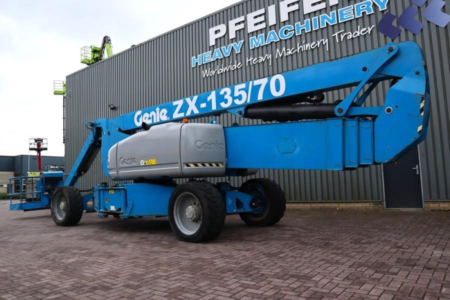 זרוע מרפקי Genie ZX135/70 Diesel, 4x4x4 Drive, 43m Lifting Height,: תמונה 9 זרוע מרפקי Genie ZX135/70 Diesel, 4x4x4 Drive, 43m Lifting Height,: תמונה 9