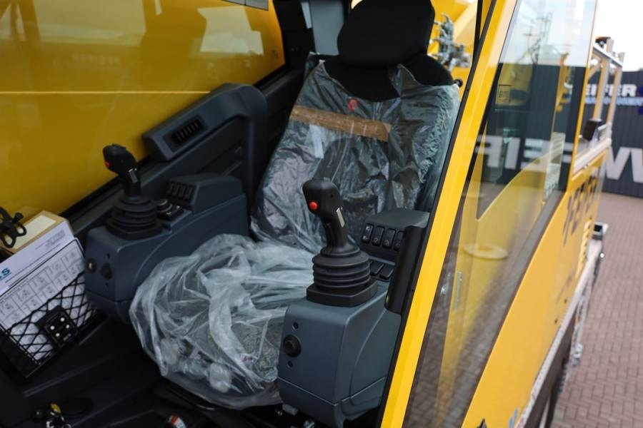 Grove GMK5250XL-1 Available For Rent, Dutch Registration - עגורן לכל שטח: תמונה 5 Grove GMK5250XL-1 Available For Rent, Dutch Registration - עגורן לכל שטח: תמונה 5