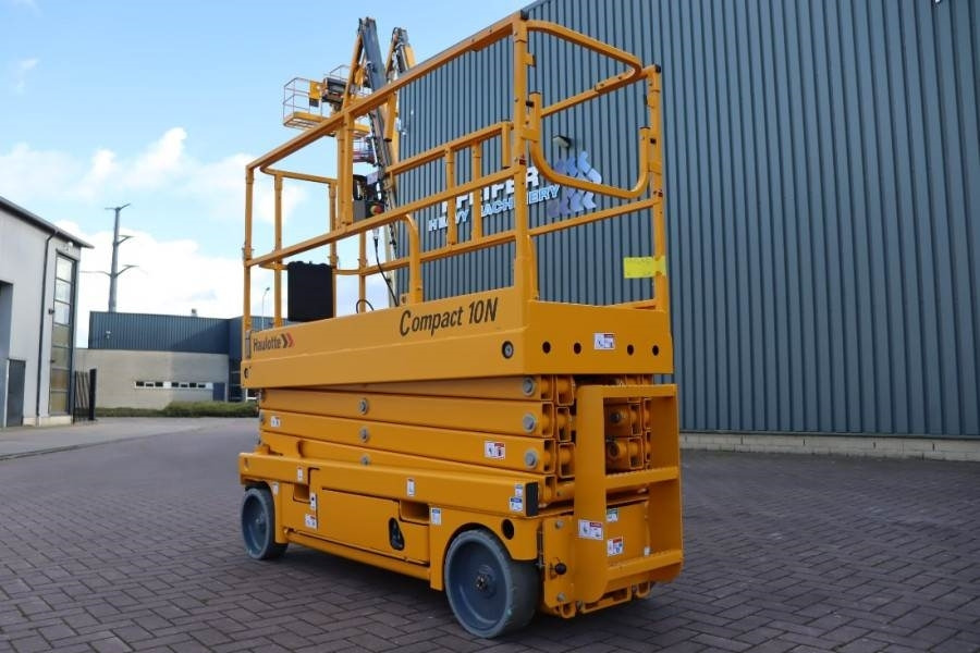 Haulotte Compact 10N Valid Iinspection, *Guarantee! 10m Wor - מעלית מספריים: תמונה 4 Haulotte Compact 10N Valid Iinspection, *Guarantee! 10m Wor - מעלית מספריים: תמונה 4