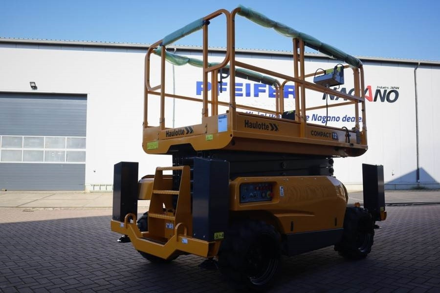 Haulotte Compact 12DX Valid Inspection, *Guarantee! Diesel, - מעלית מספריים: תמונה 2 Haulotte Compact 12DX Valid Inspection, *Guarantee! Diesel, - מעלית מספריים: תמונה 2