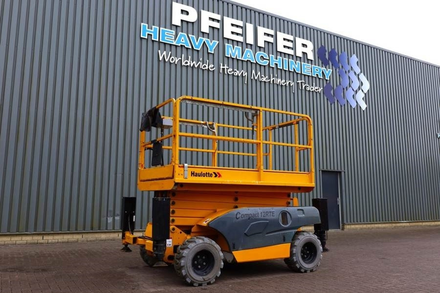Haulotte Compact 12RTE Electric, 12m Working Height, 450kg - מעלית מספריים: תמונה 1 Haulotte Compact 12RTE Electric, 12m Working Height, 450kg - מעלית מספריים: תמונה 1