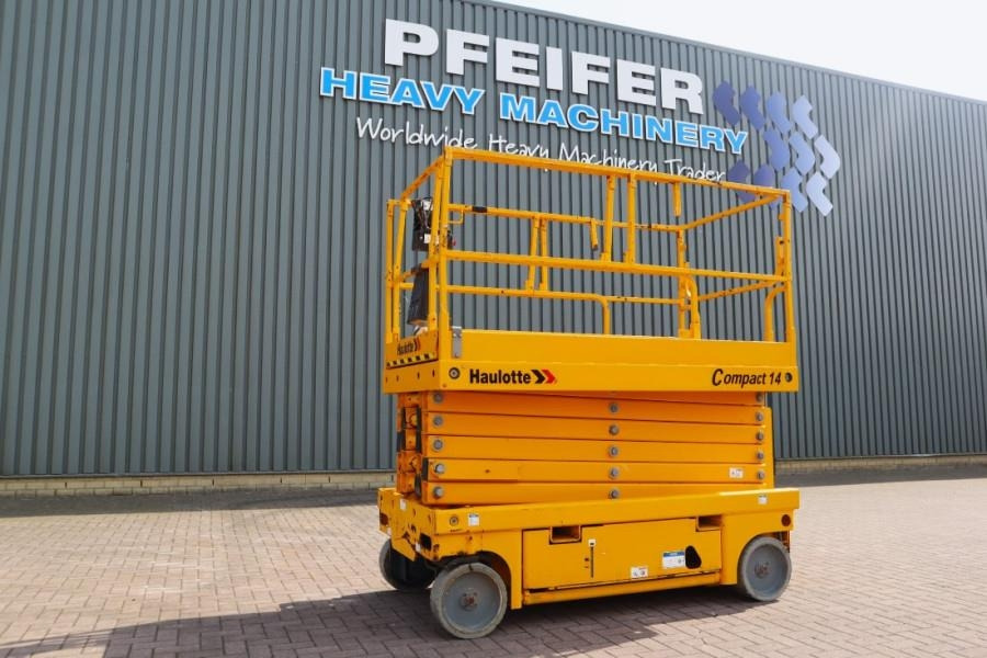 Haulotte Compact 14 Electric, 14m Working Height, 350kg Cap - מעלית מספריים: תמונה 1 Haulotte Compact 14 Electric, 14m Working Height, 350kg Cap - מעלית מספריים: תמונה 1