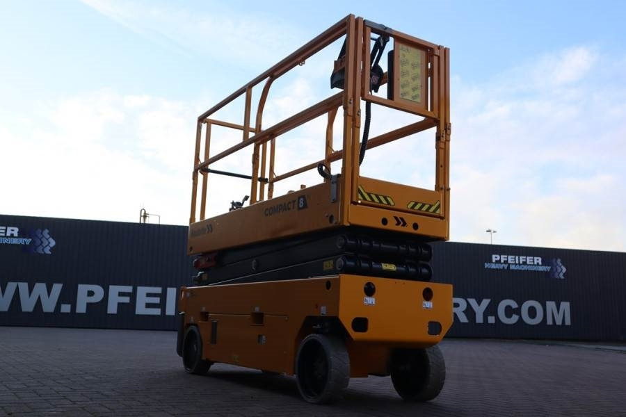 Haulotte Compact 8N Valid inspection, *Guarantee! 8m Workin - מעלית מספריים: תמונה 5 Haulotte Compact 8N Valid inspection, *Guarantee! 8m Workin - מעלית מספריים: תמונה 5