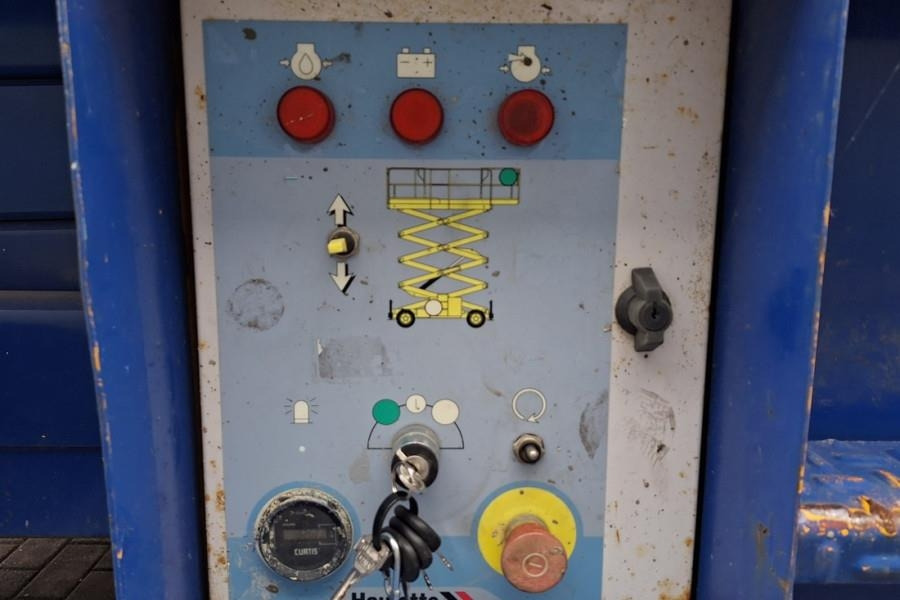 Haulotte H12SX Diesel, 4x4 Drive, 12m Working Height, 700kg - מעלית מספריים: תמונה 4 Haulotte H12SX Diesel, 4x4 Drive, 12m Working Height, 700kg - מעלית מספריים: תמונה 4