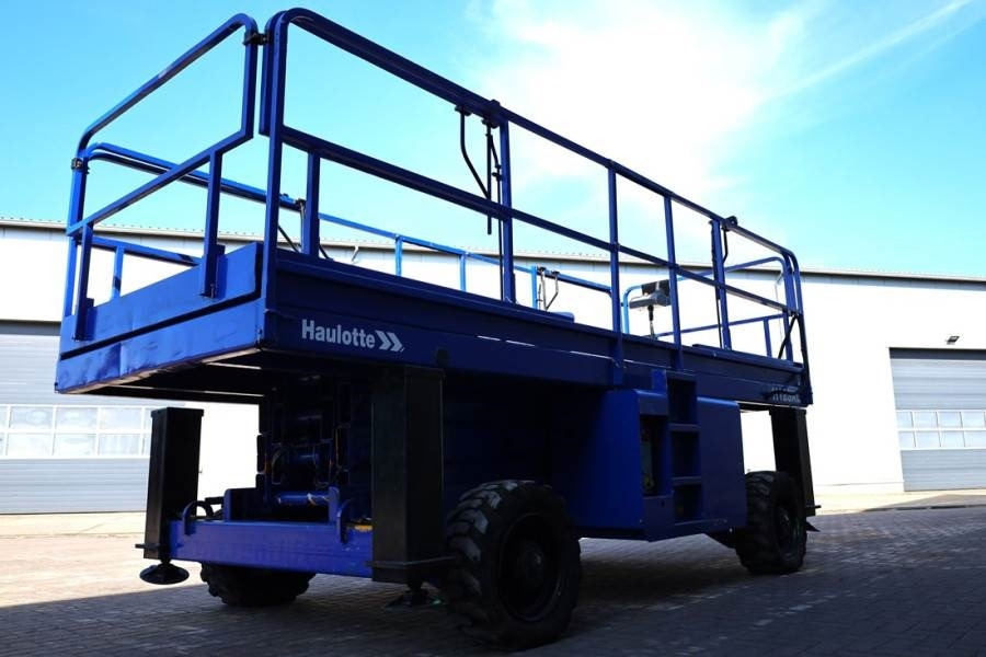 Haulotte H12SXL Diesel, 4x4 Drive, 12m Working Height, 700k - מעלית מספריים: תמונה 2 Haulotte H12SXL Diesel, 4x4 Drive, 12m Working Height, 700k - מעלית מספריים: תמונה 2