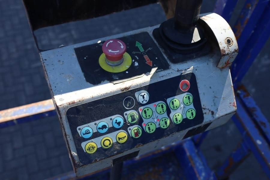 Haulotte H15SX Diesel, 4x4 Drive 15 Working Height, 500kg C - מעלית מספריים: תמונה 5 Haulotte H15SX Diesel, 4x4 Drive 15 Working Height, 500kg C - מעלית מספריים: תמונה 5