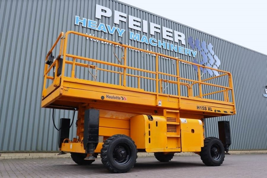 Haulotte H15SXL Diesel, 4x4 Drive, 15m Working Height, 500k - מעלית מספריים: תמונה 1 Haulotte H15SXL Diesel, 4x4 Drive, 15m Working Height, 500k - מעלית מספריים: תמונה 1