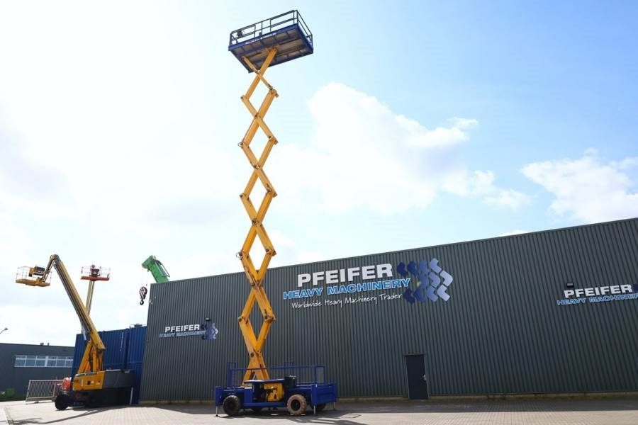 Holland Lift Combistar B-195DXL25-4WD Diesel, 4x4 Drive, 21.5m - מעלית מספריים: תמונה 2 Holland Lift Combistar B-195DXL25-4WD Diesel, 4x4 Drive, 21.5m - מעלית מספריים: תמונה 2
