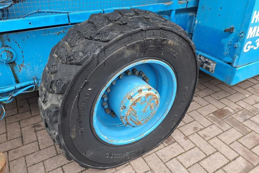 מעלית מספריים Holland Lift Megastar G300 Diesel, 4x4x4 Drive, 33.5m Working H: תמונה 12