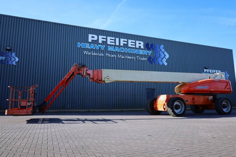 JLG 1200SJP Diesel, 4x4x4 Drive, 38.7m Working Height, - מוט טלסקופי: תמונה 1 JLG 1200SJP Diesel, 4x4x4 Drive, 38.7m Working Height, - מוט טלסקופי: תמונה 1