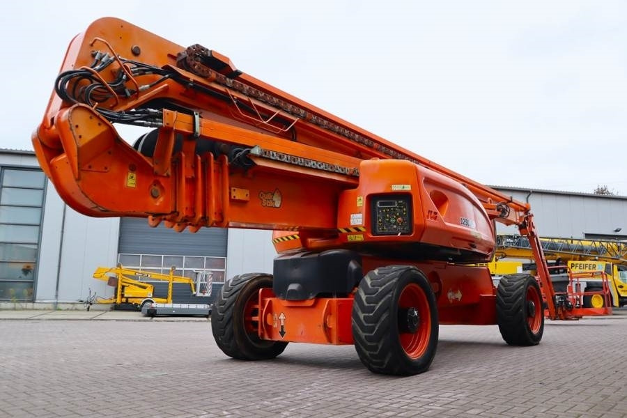 JLG 1250AJP Diesel, 4x4x4 Drive, 40.1m Working Height, - זרוע מרפקי: תמונה 2 JLG 1250AJP Diesel, 4x4x4 Drive, 40.1m Working Height, - זרוע מרפקי: תמונה 2