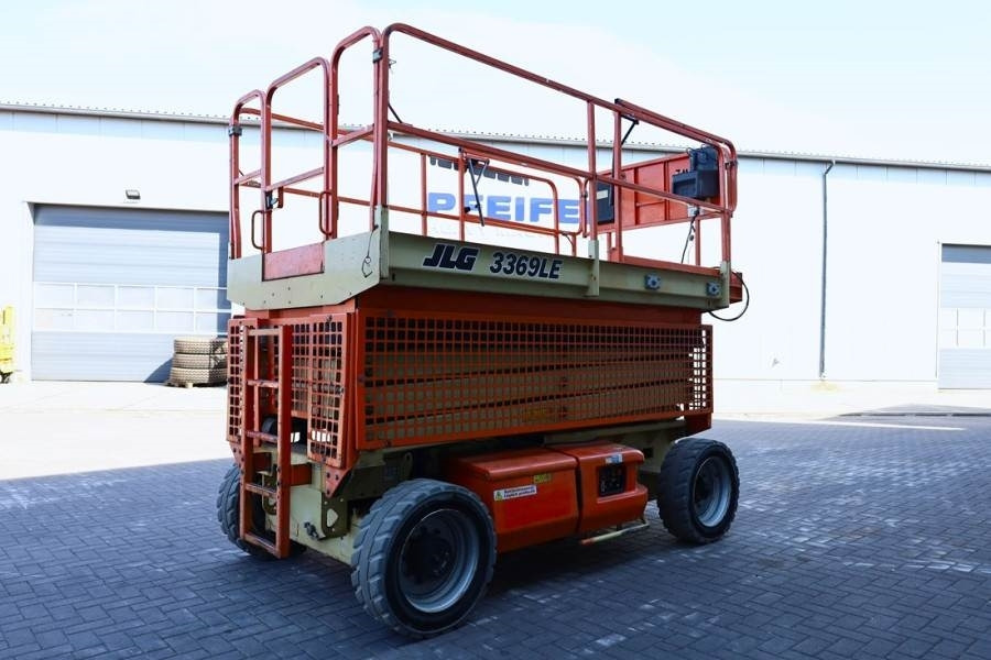 JLG 3369LE Electric, 12m Working Height, 450kg Capacit - מעלית מספריים: תמונה 2 JLG 3369LE Electric, 12m Working Height, 450kg Capacit - מעלית מספריים: תמונה 2