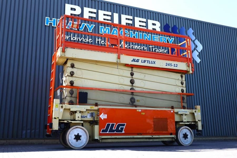 JLG SL245-12 Diesel, 4x4x4 Drive, 26.5m Working Height - מעלית מספריים: תמונה 1 JLG SL245-12 Diesel, 4x4x4 Drive, 26.5m Working Height - מעלית מספריים: תמונה 1