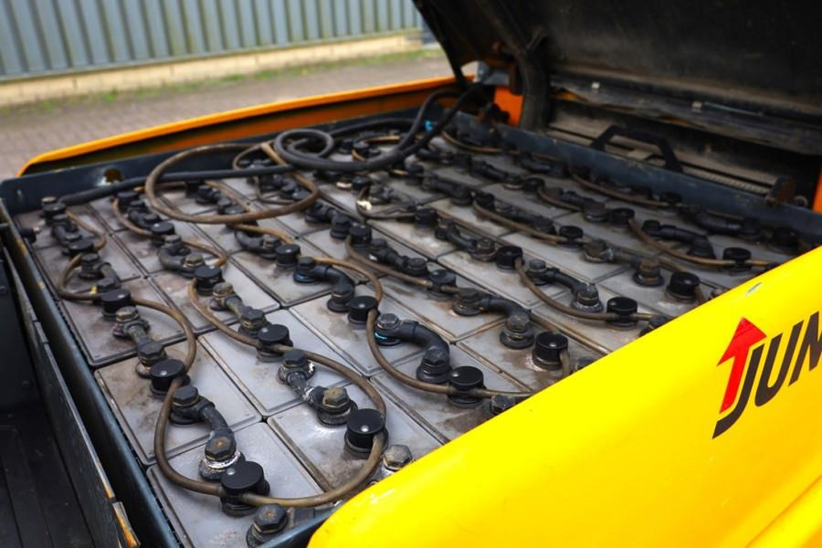 Jungheinrich EFG550 Electric, 5000kg Capacity, Lifting Height 3 - מלגזת סולר: תמונה 5 Jungheinrich EFG550 Electric, 5000kg Capacity, Lifting Height 3 - מלגזת סולר: תמונה 5