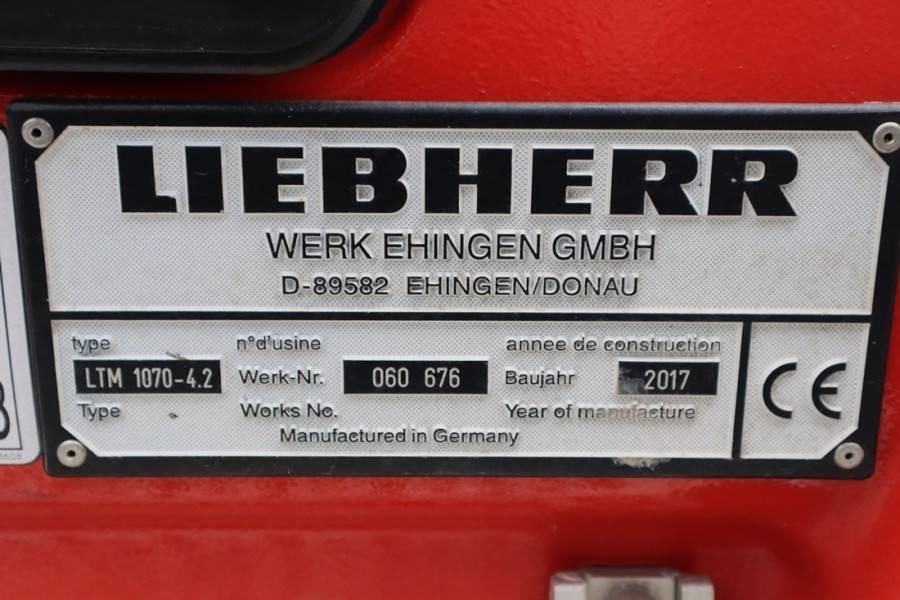 עגורן לכל שטח Liebherr LTM1070-4.2 Dutch Vehicle Registration, Valid Insp: תמונה 7