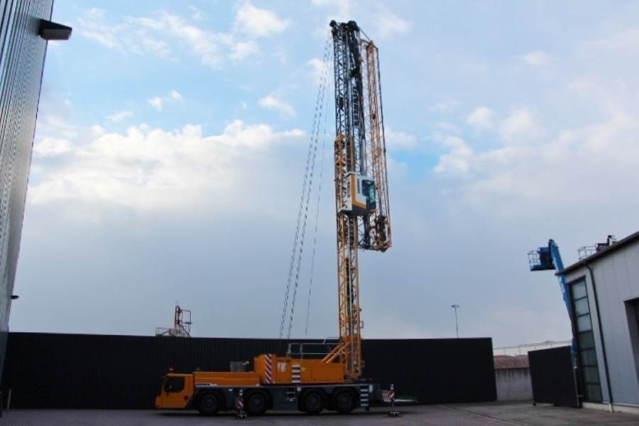 Liebherr MK88 Plus Valid Inspection, 45 m Flight, 8t Cap, P - עגורן מגדל: תמונה 2 Liebherr MK88 Plus Valid Inspection, 45 m Flight, 8t Cap, P - עגורן מגדל: תמונה 2