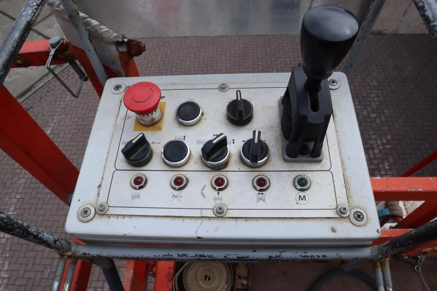 Liftlux SL320-30DS Diesel, 4x4 Drive, 34m Working Height, - מעלית מספריים: תמונה 4 Liftlux SL320-30DS Diesel, 4x4 Drive, 34m Working Height, - מעלית מספריים: תמונה 4