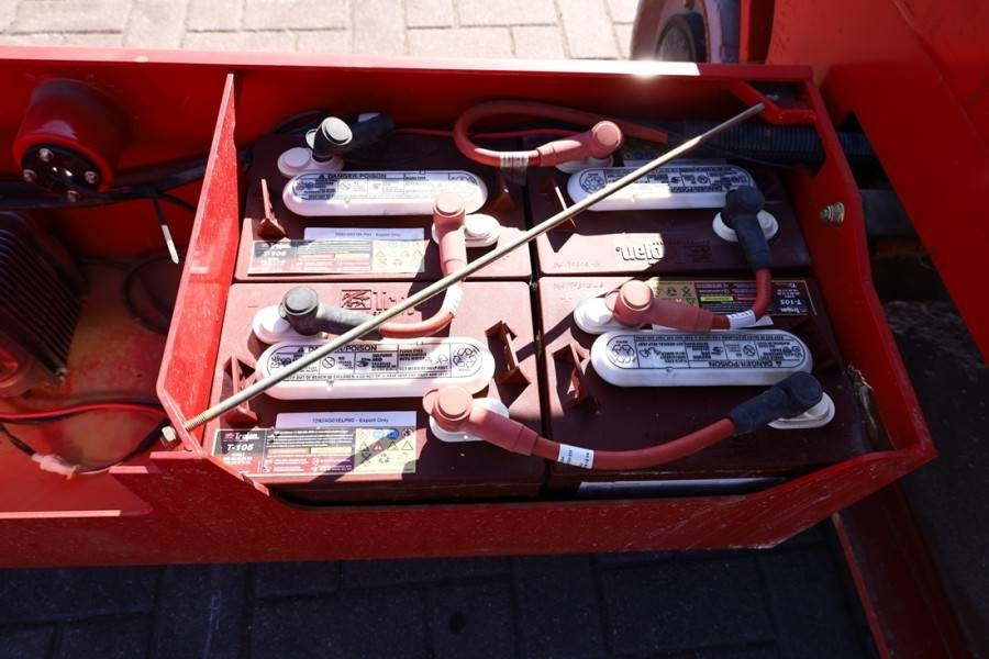 Magni ES0808E Electric, 8m Working height, 380kg Capacit - מעלית מספריים: תמונה 3 Magni ES0808E Electric, 8m Working height, 380kg Capacit - מעלית מספריים: תמונה 3