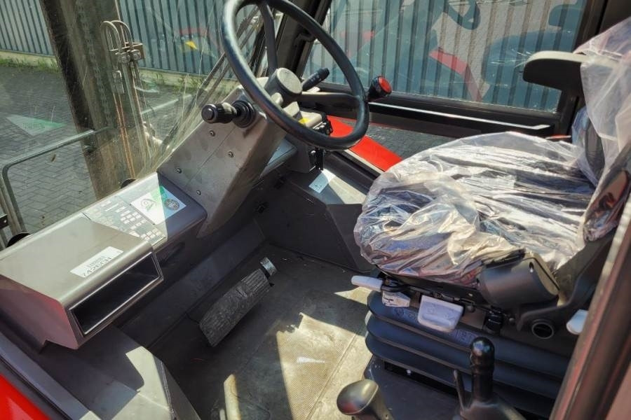 Manitou M30-4 Valid Inspection, *Guarantee, Diesel, 4x4 Dr - מלגזת שטח קשה: תמונה 3 Manitou M30-4 Valid Inspection, *Guarantee, Diesel, 4x4 Dr - מלגזת שטח קשה: תמונה 3