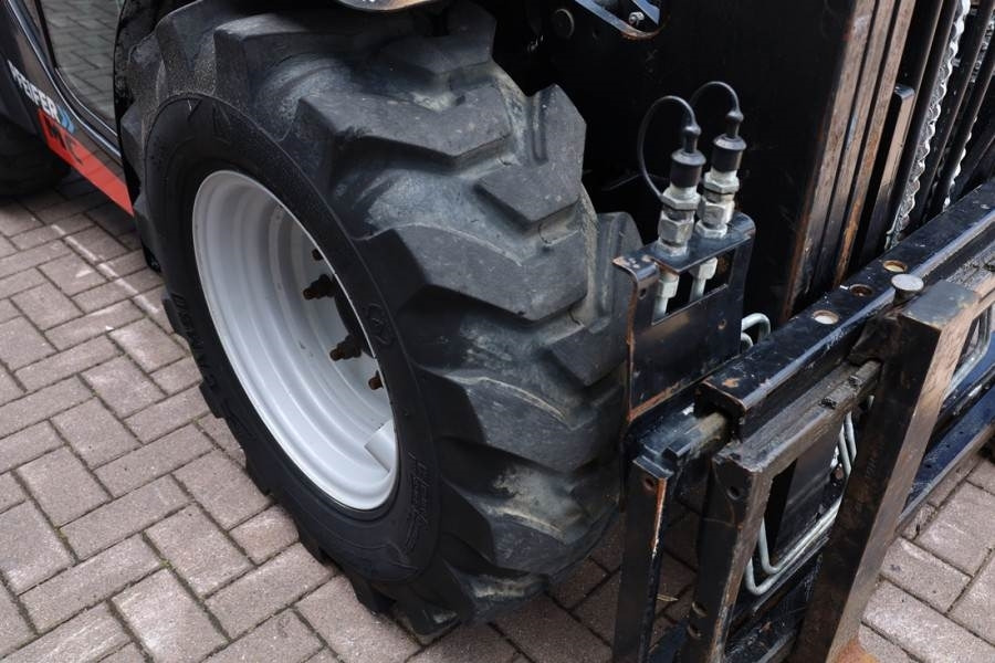 מלגזת שטח קשה Manitou MC30-4 Valid Inspection, *Guarantee, Diesel, 4x4 D: תמונה 13 מלגזת שטח קשה Manitou MC30-4 Valid Inspection, *Guarantee, Diesel, 4x4 D: תמונה 13