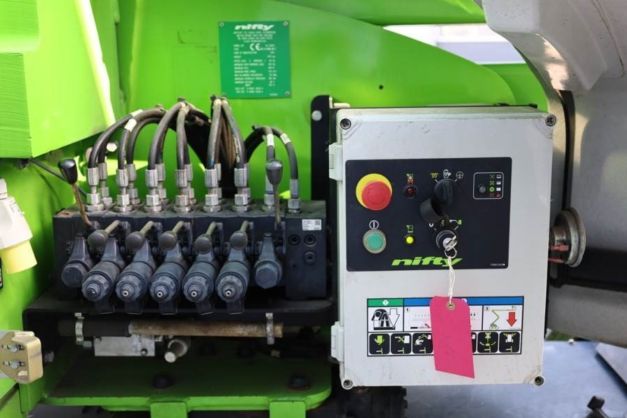 Niftylift HR17N HYBRID MK3 Hybrid Battery & Diesel, 17m Work - זרוע מרפקי: תמונה 5 Niftylift HR17N HYBRID MK3 Hybrid Battery & Diesel, 17m Work - זרוע מרפקי: תמונה 5