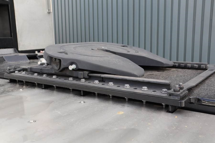 עגורן לכל שטח Scania R540 B10x4 With Cormach 150tm Crane Valid inspecti: תמונה 7