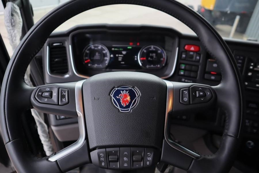 עגורן לכל שטח Scania R540 B10x4 With Cormach 150tm Crane Valid inspecti: תמונה 21