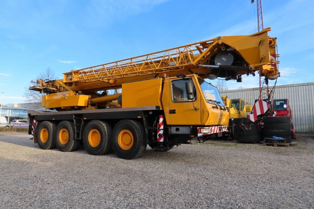 Grove GMK 4080-1 - עגורן לכל שטח: תמונה 2 Grove GMK 4080-1 - עגורן לכל שטח: תמונה 2