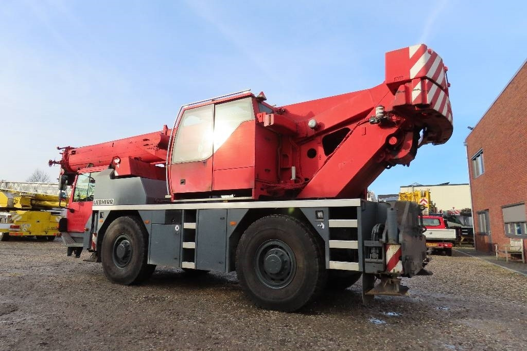 Liebherr LTM 1040-2.1 - עגורן לכל שטח: תמונה 4 Liebherr LTM 1040-2.1 - עגורן לכל שטח: תמונה 4