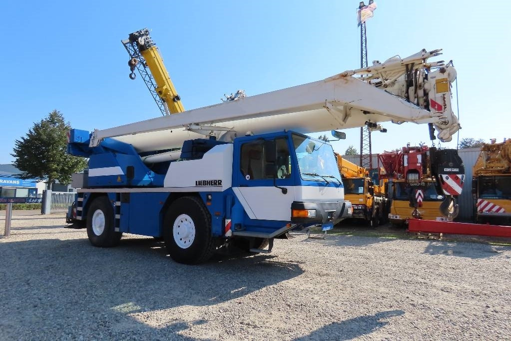 Liebherr LTM 1040-2.1 - עגורן לכל שטח: תמונה 2 Liebherr LTM 1040-2.1 - עגורן לכל שטח: תמונה 2