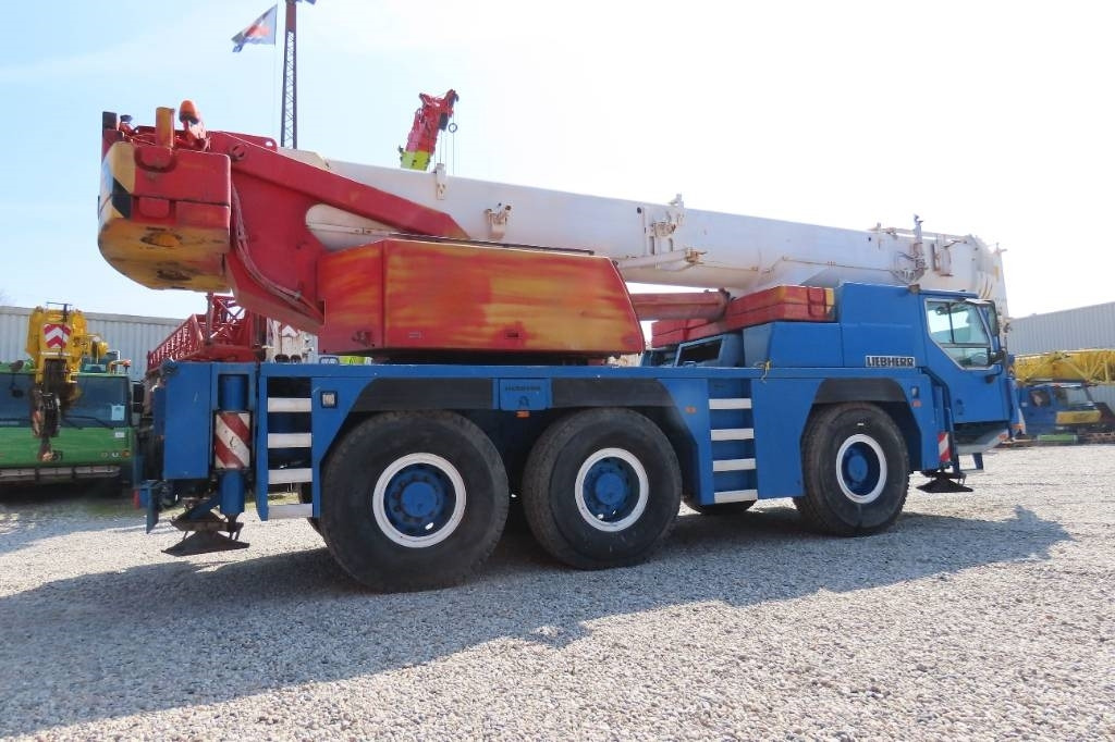 Liebherr LTM 1055-1 - עגורן לכל שטח: תמונה 3 Liebherr LTM 1055-1 - עגורן לכל שטח: תמונה 3