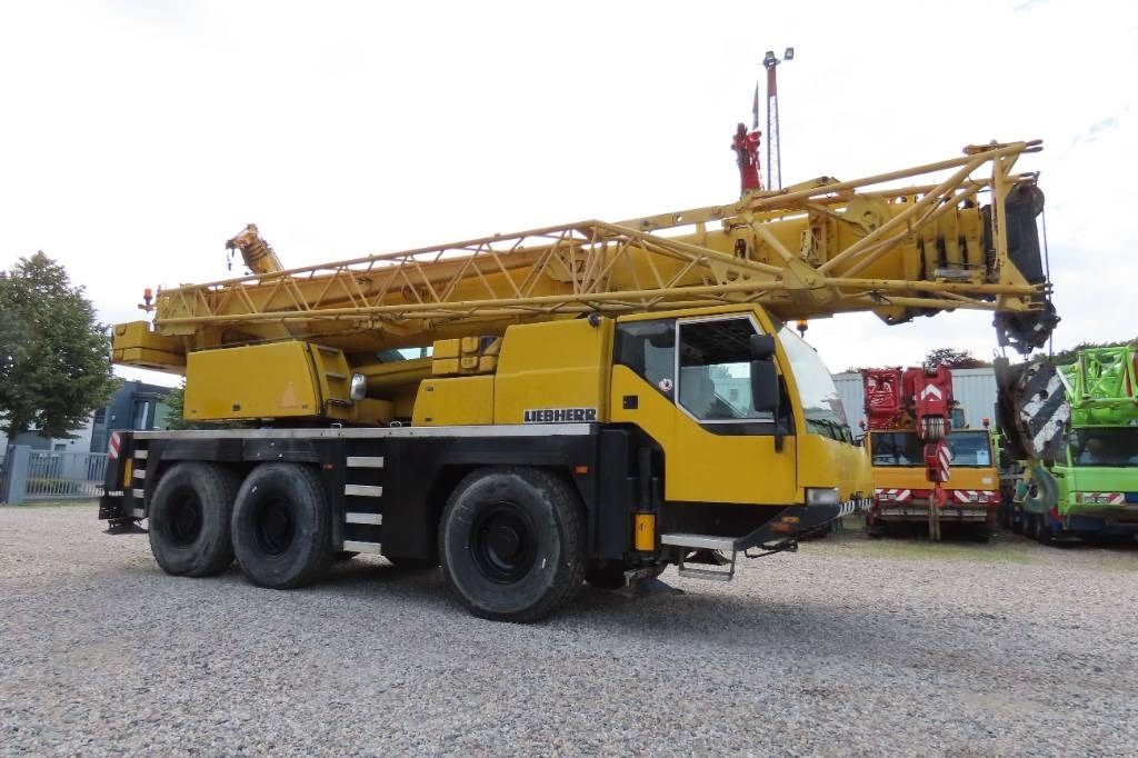 Liebherr LTM 1055-1 - עגורן לכל שטח: תמונה 2 Liebherr LTM 1055-1 - עגורן לכל שטח: תמונה 2