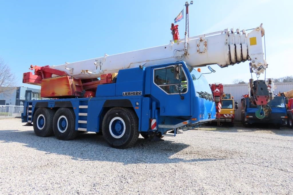 Liebherr LTM 1055-1 - עגורן לכל שטח: תמונה 2 Liebherr LTM 1055-1 - עגורן לכל שטח: תמונה 2