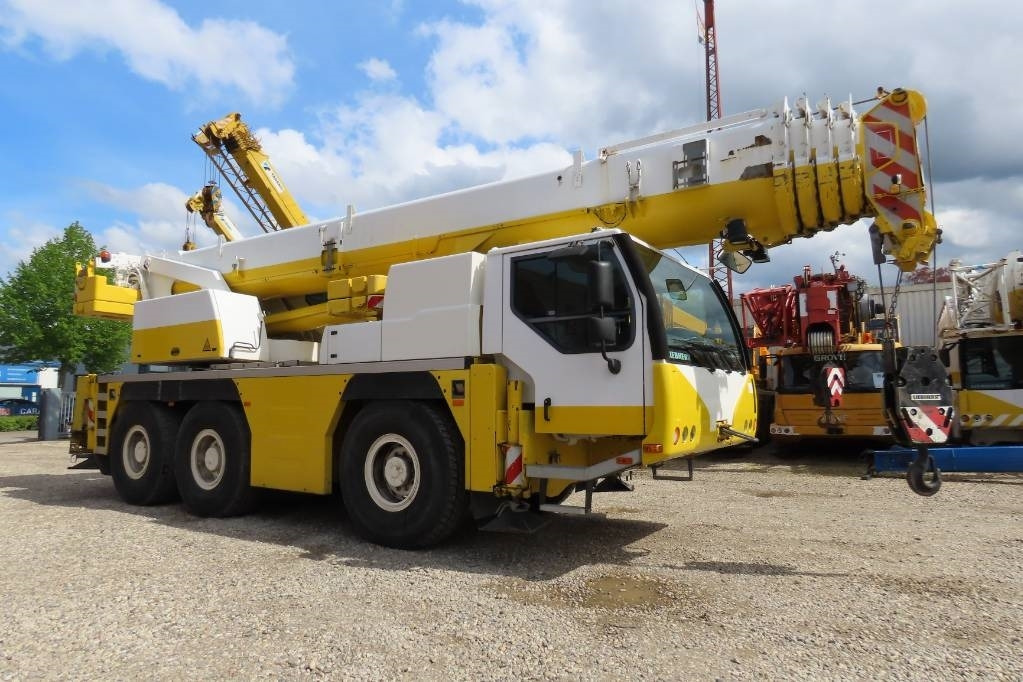 Liebherr LTM 1055-3.2 - עגורן לכל שטח: תמונה 2 Liebherr LTM 1055-3.2 - עגורן לכל שטח: תמונה 2