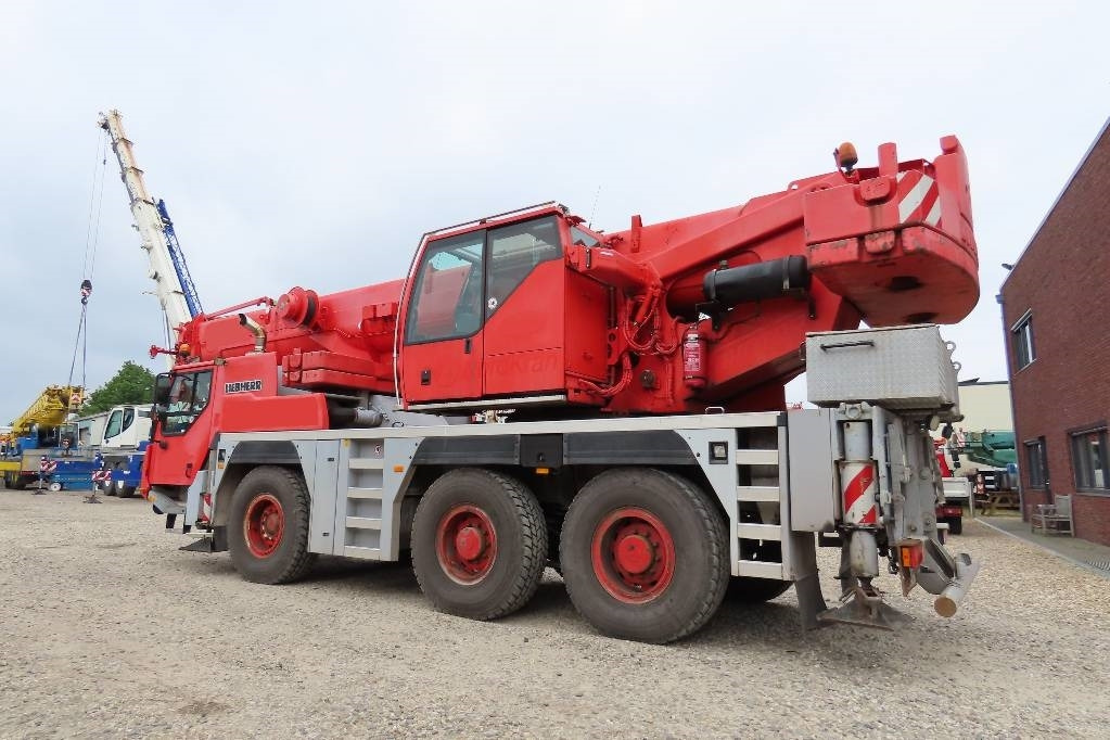 Liebherr LTM 1055-3.2  - עגורן לכל שטח: תמונה 4 Liebherr LTM 1055-3.2  - עגורן לכל שטח: תמונה 4