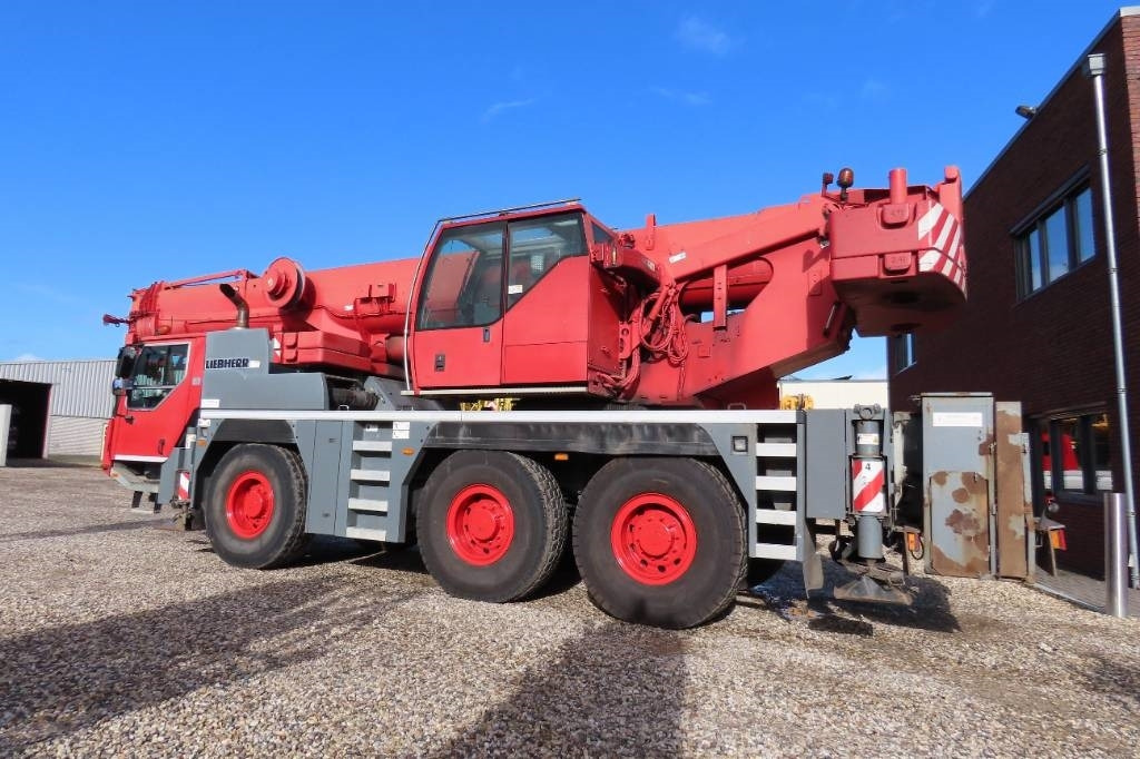 Liebherr LTM 1055-3.2  - עגורן לכל שטח: תמונה 4 Liebherr LTM 1055-3.2  - עגורן לכל שטח: תמונה 4