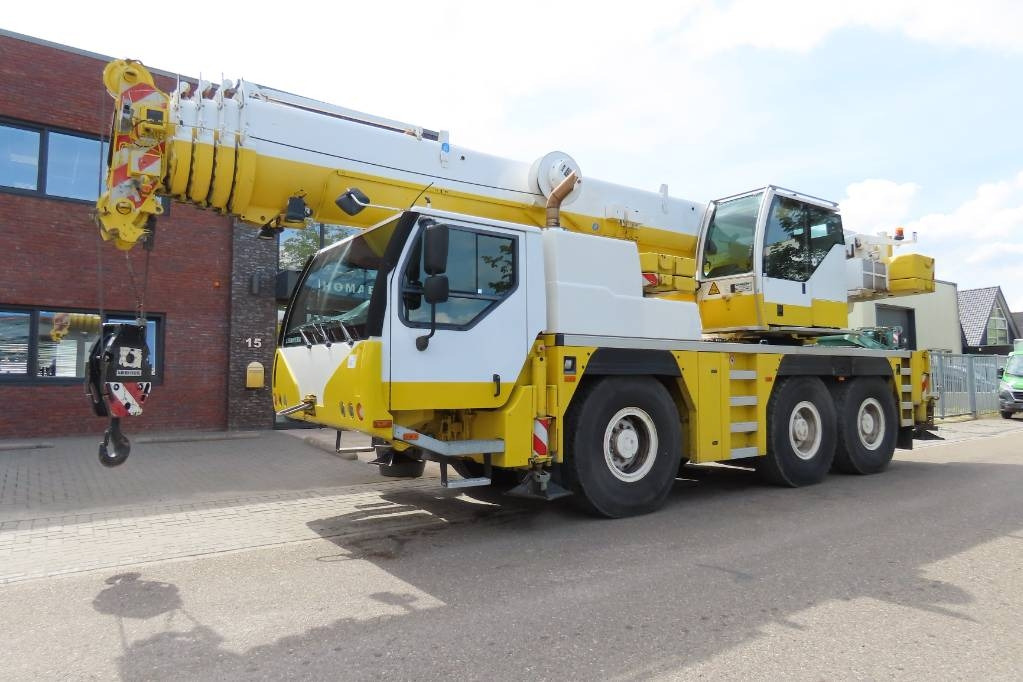 Liebherr LTM 1055-3.2 - עגורן לכל שטח: תמונה 1 Liebherr LTM 1055-3.2 - עגורן לכל שטח: תמונה 1