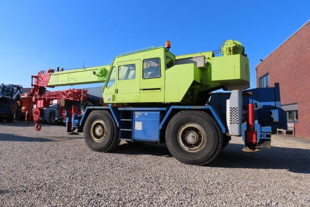 Tadano TR 250 E - עגורן נייד: תמונה 3 Tadano TR 250 E - עגורן נייד: תמונה 3