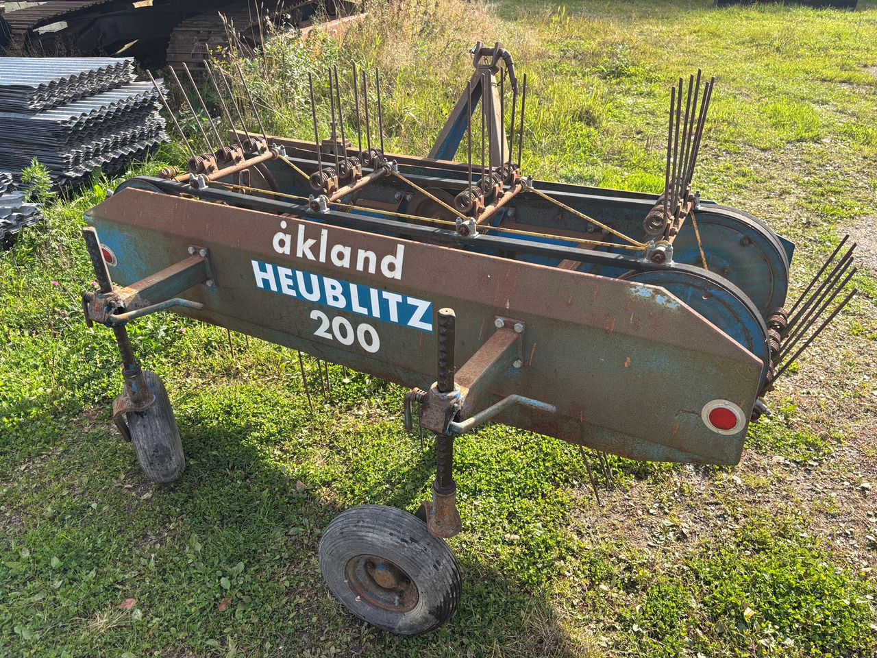 Åkland Heublitz 200 - גורף/ מגרפה: תמונה 1 Åkland Heublitz 200 - גורף/ מגרפה: תמונה 1