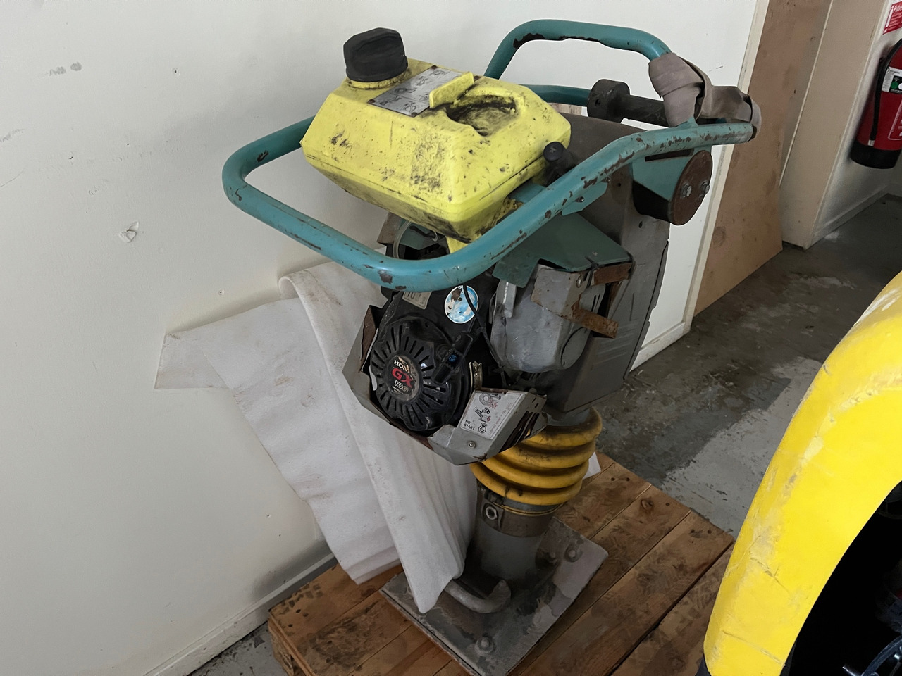 Ammann ACR 60 - לוח רטט: תמונה 1 Ammann ACR 60 - לוח רטט: תמונה 1